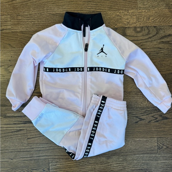 Jordan Other - Air Jordan blocked tricot toddler matching tracksuit